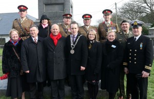 Waterford City and County Mayor John Cummins and British Ambassador Dominick Chilcott pictured with members of the Duke Of Lancasters Regiment together with Eddie Murphy (Lt Commander Irish Navy), Maxine Keoghan, Tracey McEneaney (Chair, Seahorse Committee) and Paul Brent (Seahorse Committee) pictured at the Seahorse Obelisk on Saturday last.			| Photos: Jim O'Sullivan 