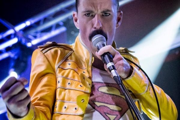 QWEEN WILL ROCK  YOU AT PROJECT!