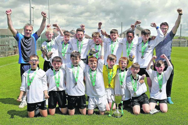 Glór Na Mara too strong for Holy Cross