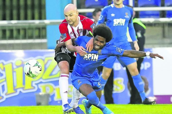 Blues battle for vital point