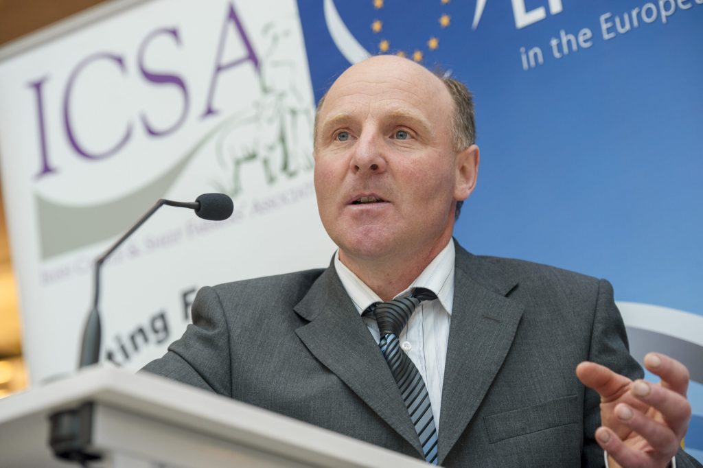 Minister must use delay to rethink antiparasitic prescription rules