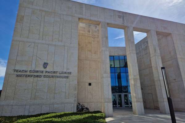 Poor box donation for man who was &lsquo;abusive&rsquo; to Garda&iacute;