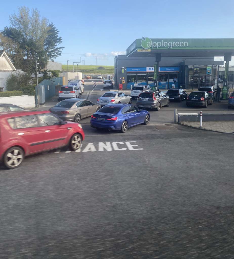 Queues at Applegreen Holy Cross Service Station on the outskirts of Waterford City.