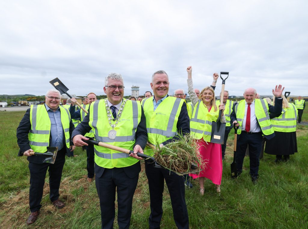 <strong>Airport expansion begins</strong> Photo: Maxwell Photography