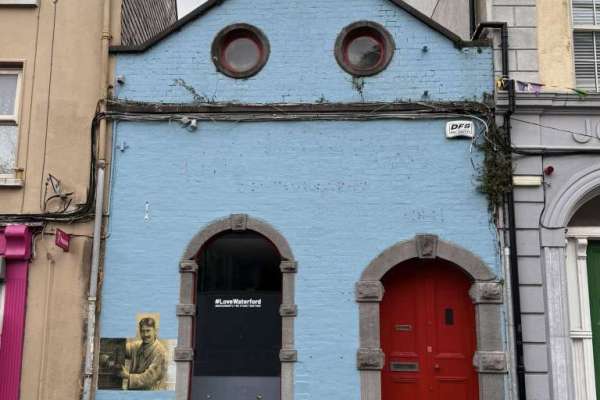 Man jailed for burglary at Leo Murphy Photography Studio