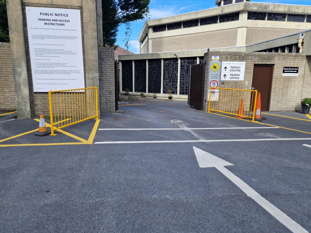 Public meeting discusses school-run mayhem