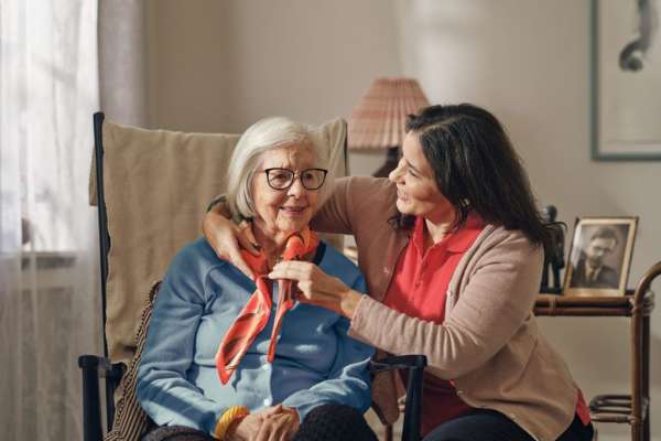 Dovida shares practical dementia care techniques